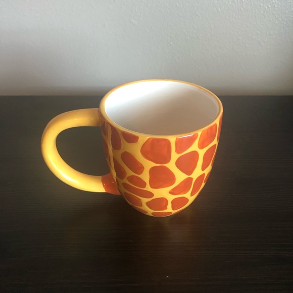 World Market Surprise Giraffe Mug - Picture 6 of 7